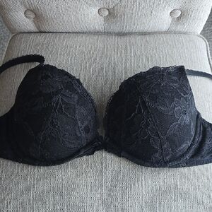 Victoria's Secret Black Lace Bra  Push-Up and Adjustable Straps